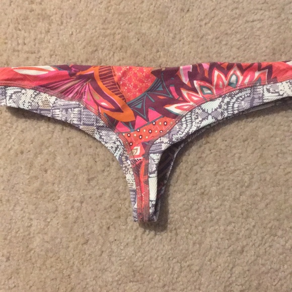 Reversible cheeky bikini bottoms - Picture 3 of 3